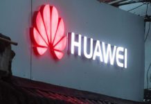 Firmy z USA mohou čínskému Huawei prodávat některé čipy a programy